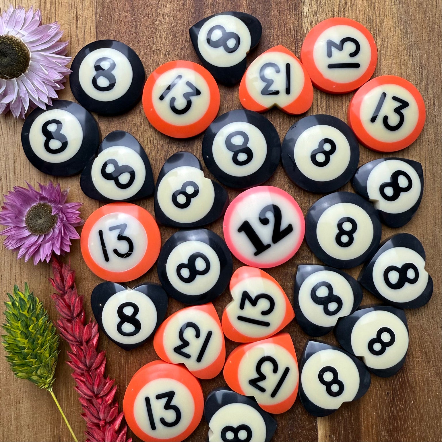 Pool Balls & Dice