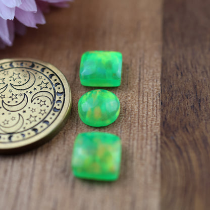 Bello Opal Cabochon Set of 3 - approx. 7 x 7 mm