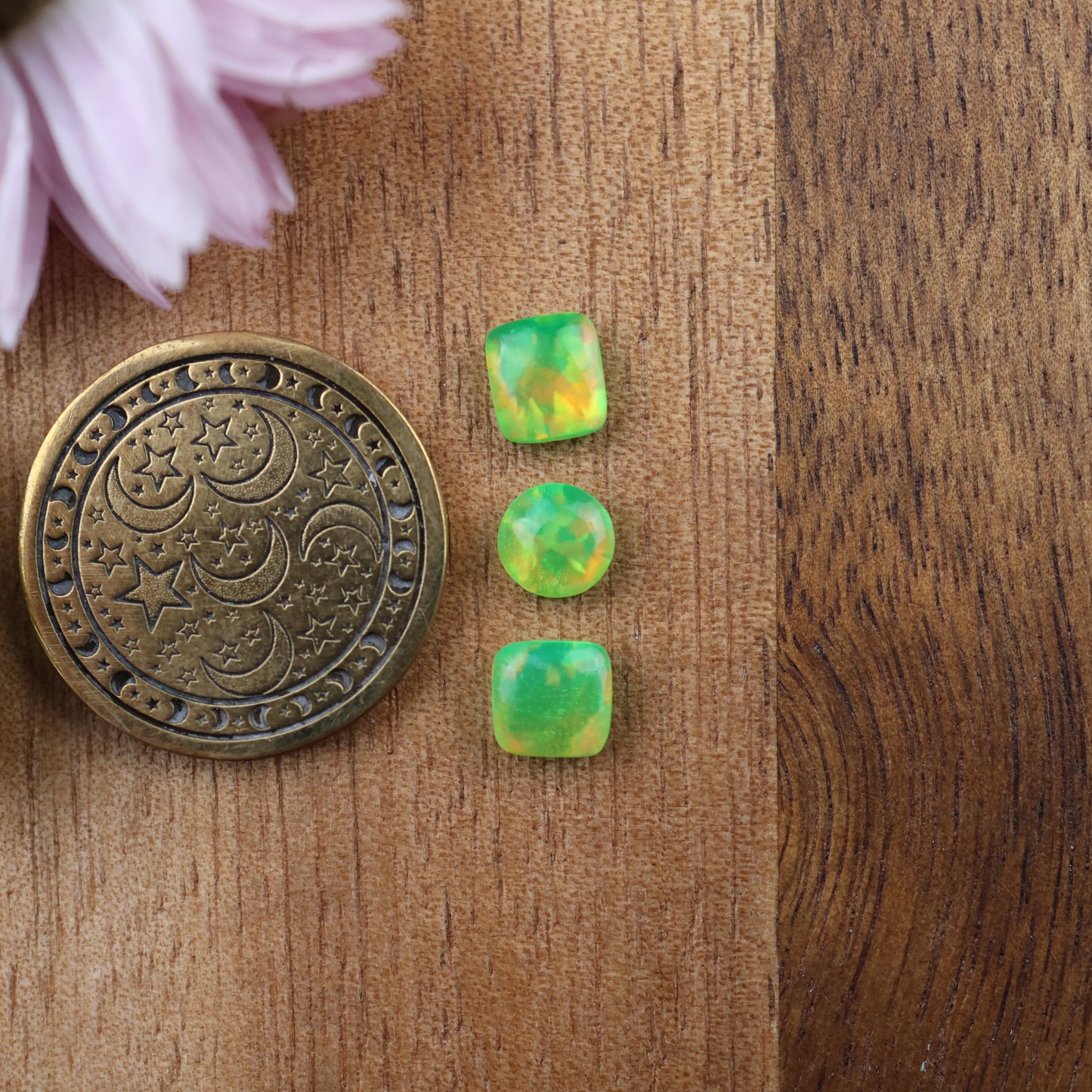 Bello Opal Cabochon Set of 3 - approx. 5 x 5 mm