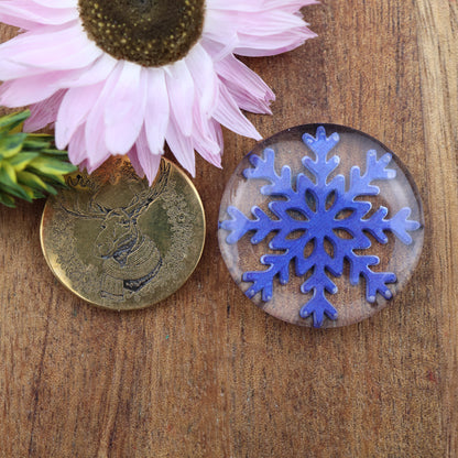 Engraved Acrylic Cabochon - approx. 25 x 25 x 5.9 mm