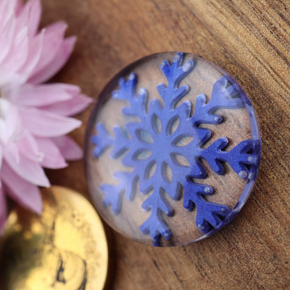 Engraved Acrylic Cabochon - approx. 25 x 25 x 5.9 mm