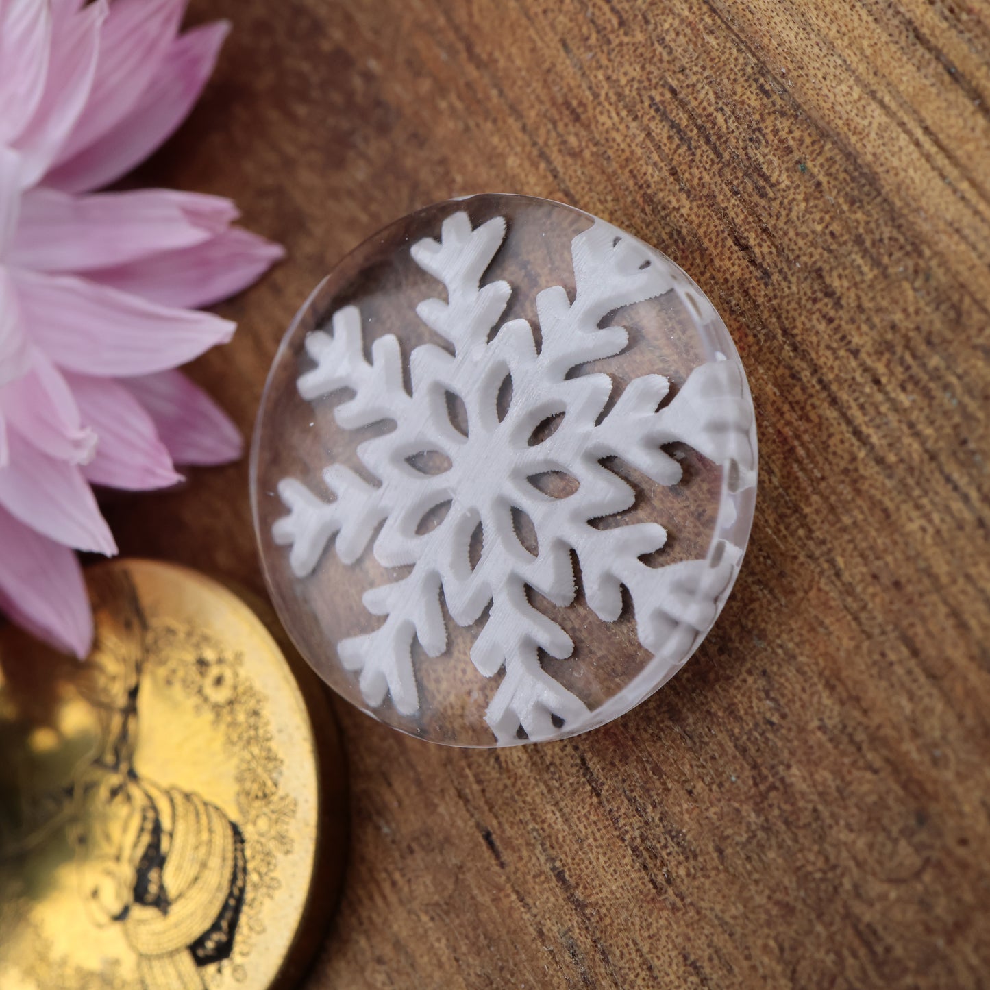 Engraved Acrylic Cabochon - approx. 20 x 20 x 5.7 mm