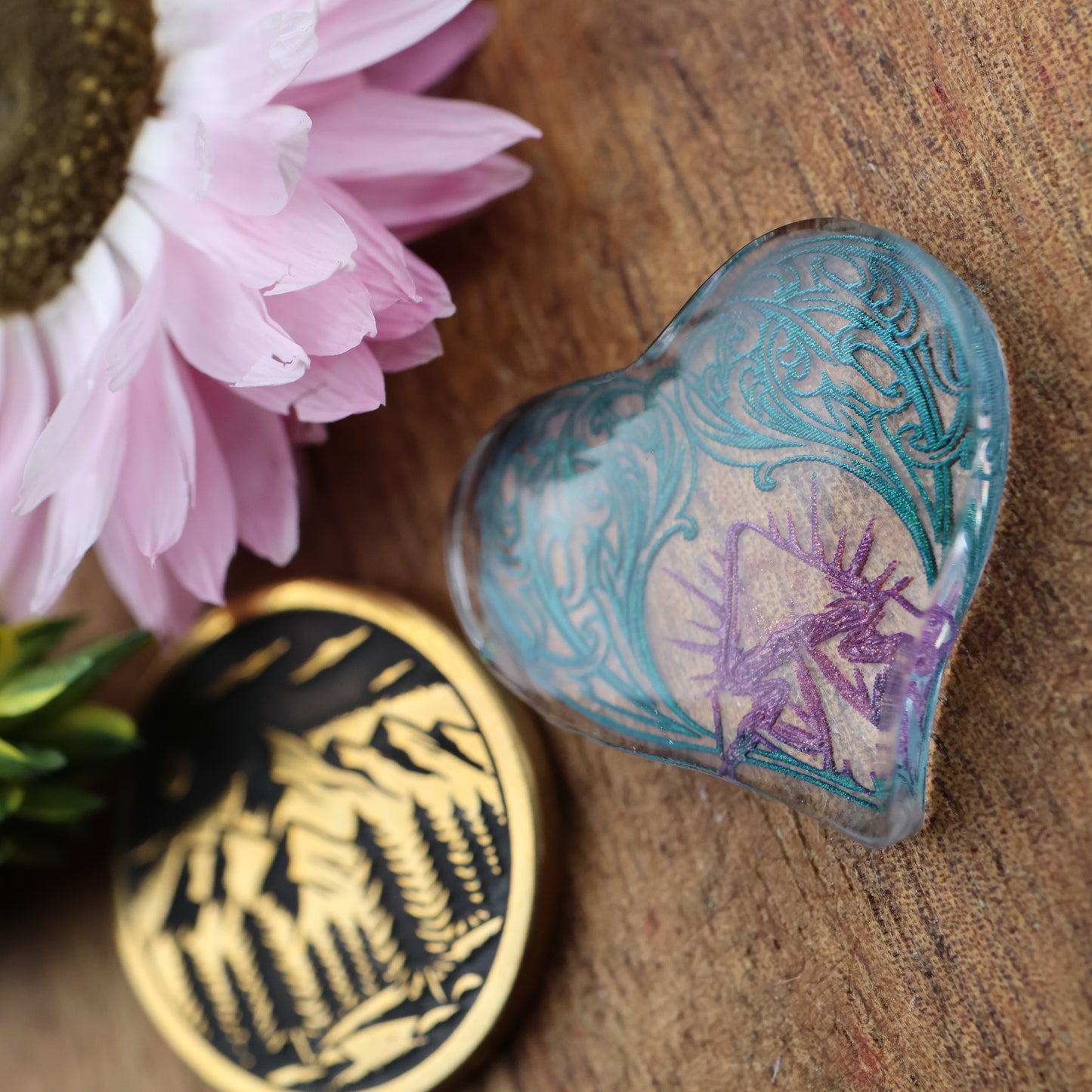 Engraved & Painted Acrylic Cabochon - approx. 20 x 19 x 4.9 mm