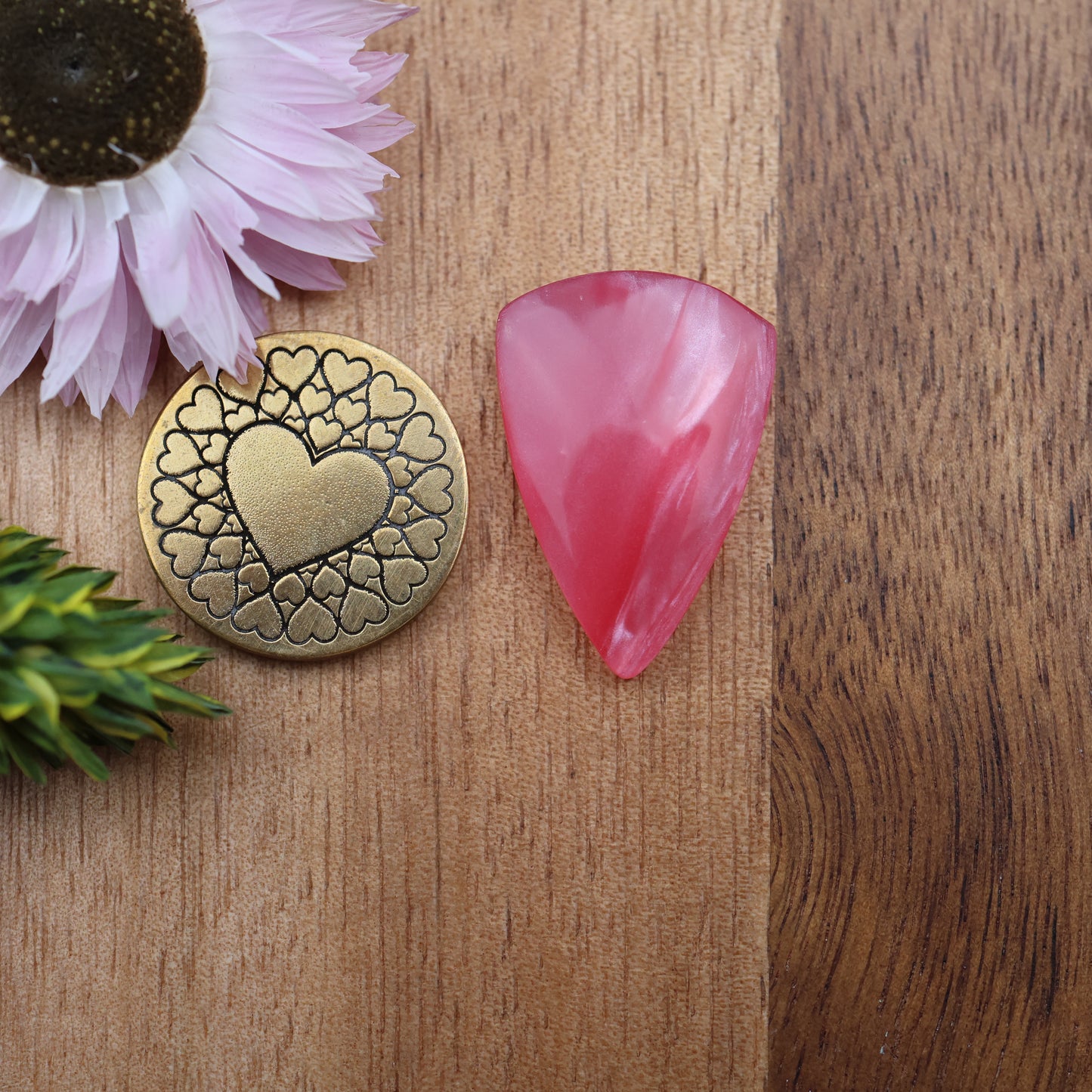 Bowlerite Cabochon - approx. 24 x 17 x 4.8 mm