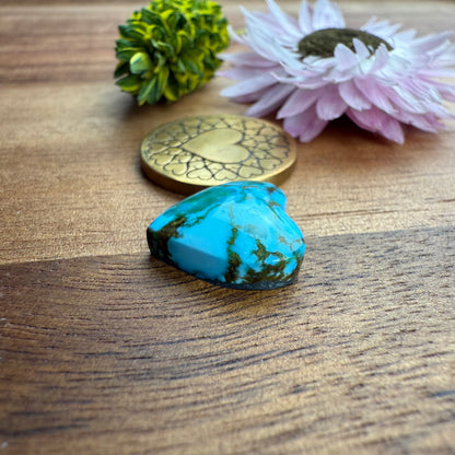 Kingman Turquoise Cabochon - approx. 14 x 13 x 5 mm