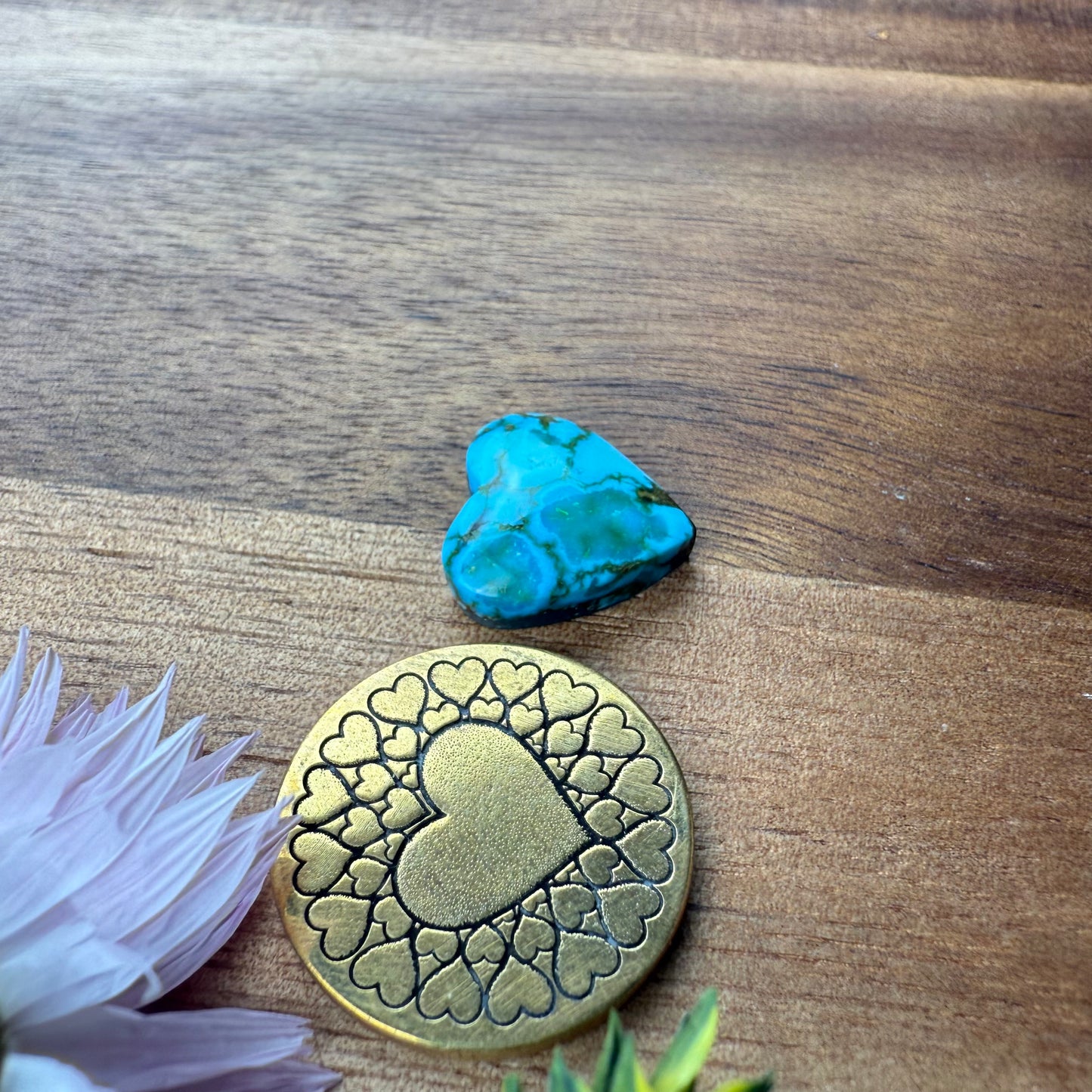 Kingman Turquoise Cabochon - approx. 14 x 13 x 5 mm
