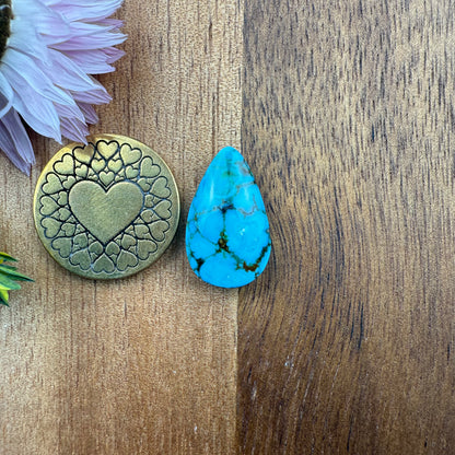 Kingman Turquoise Cabochon - approx. 18 x 11 x 5.5 mm