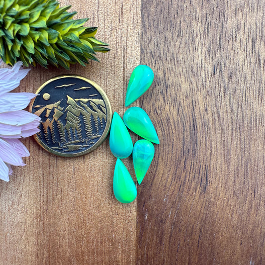 Aurora Opal Cabochon Set of 5 - approx. 11 x 5 mm